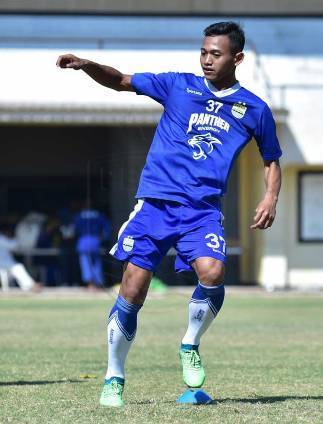 Hadi Masih Tunggu Kejelasan Kontrak