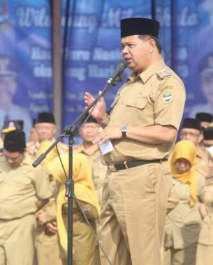 Bupati Mengklaim Hubungan Masih Solid Bupati Mengklaim Hubungan Masih Solid