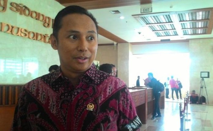 Nico Siahaan Dipanggil KPK Nico Siahaan Dipanggil KPK