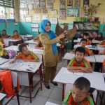 Akan Potong Tunjangan Guru
