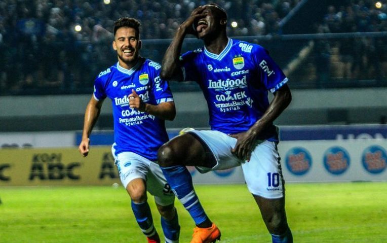 Eze dan Bauman Siap Tempur