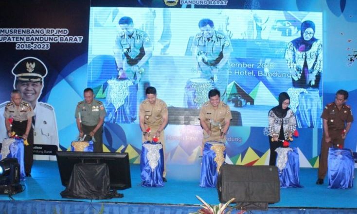 Fokus Infrastruktur dan Kesejahteraan Fokus Infrastruktur dan Kesejahteraan