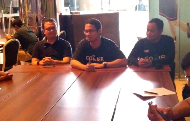 GO-JEK Bebersih Gereja Dua Gereja di Bandung