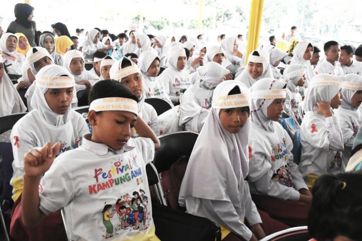 Berikan Perhatian Pada Hak Anak
