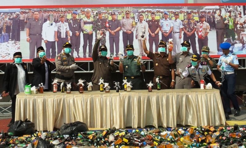 Musnahkan 26.259 Botol Miras