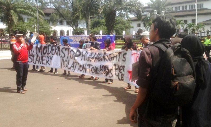 Kampanyekan Hari HAM Internasional