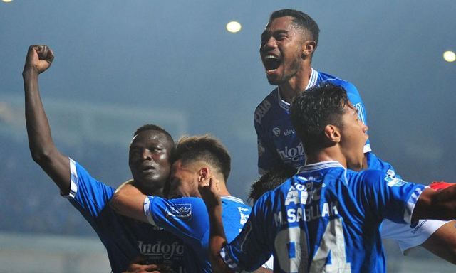 Tetap Incar Pelatih Asing