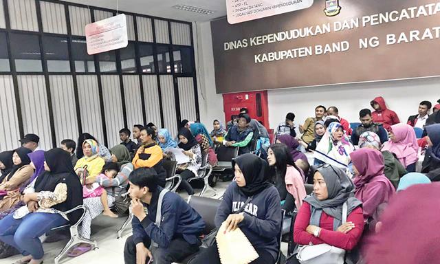 Tuntaskan Rekam Cetak KTP-el
