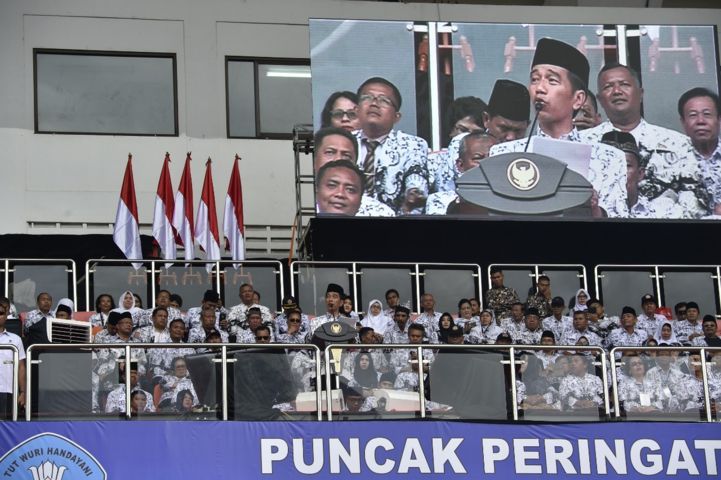 Peran Guru Sebagai Pendidik Makin Strategis