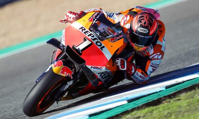 Marquez Lontarkan Canda bagi Fans