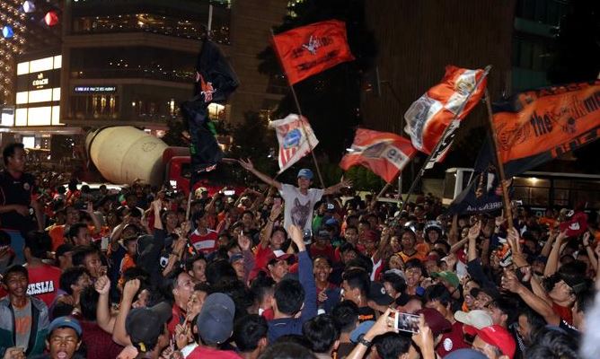 Persija Juara Liga 1 2018, Jakmania Oranyekan Jalanan Ibu Kota