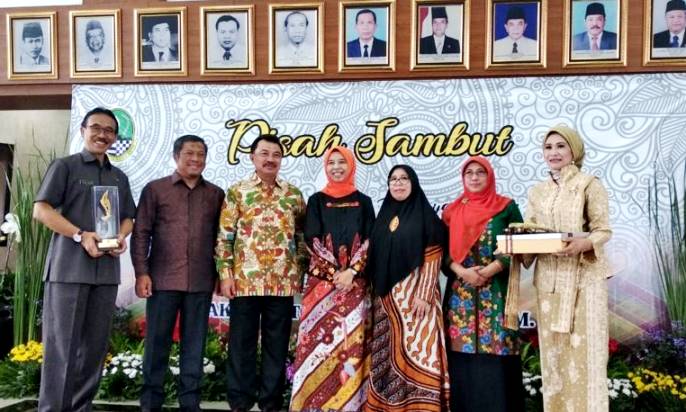 Ineu Berikan Pesan untuk Sekwan Baru