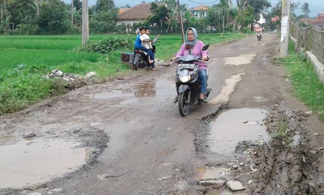 Perbaikan Jalan Desa Jadi Prioritas Perbaikan Jalan Desa Jadi Prioritas