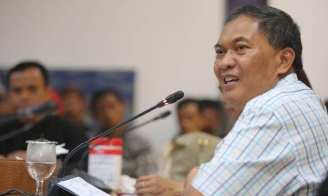 Renovasi Seluruh Kantor Kelurahan