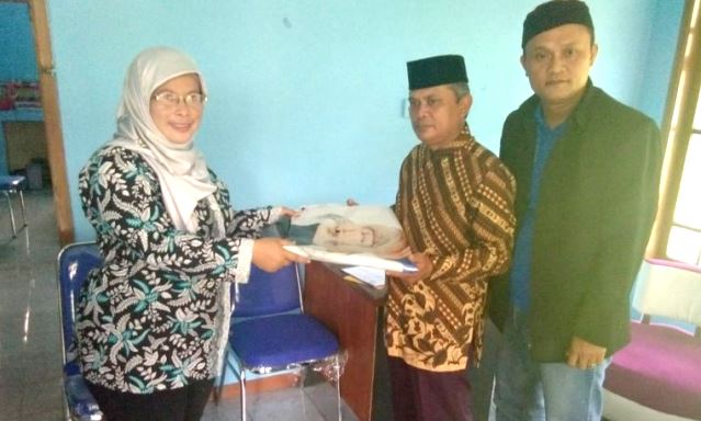 Baliho Caleg Demokrat Dirusak