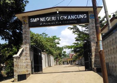 Terpaksa ‘Udunan’ Beli Komputer Terpaksa ‘Udunan’ Beli Komputer