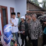 Presiden Kunjungi Rumah Warga, Sambung Listrik Gratis