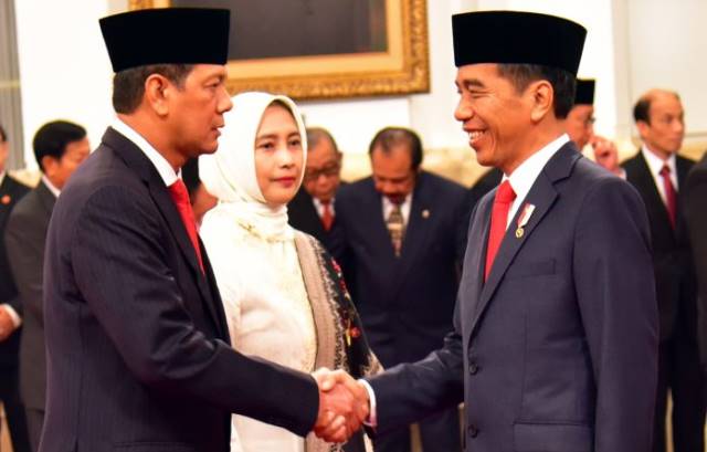 Menanti Kinerja Kepala BNPB Baru Menanti Kinerja Kepala BNPB Baru