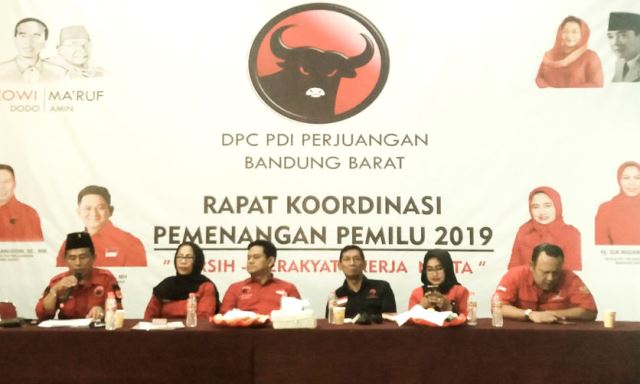 PDIP Puas Penampilan Debat Jokowi PDIP Puas Penampilan Debat Jokowi