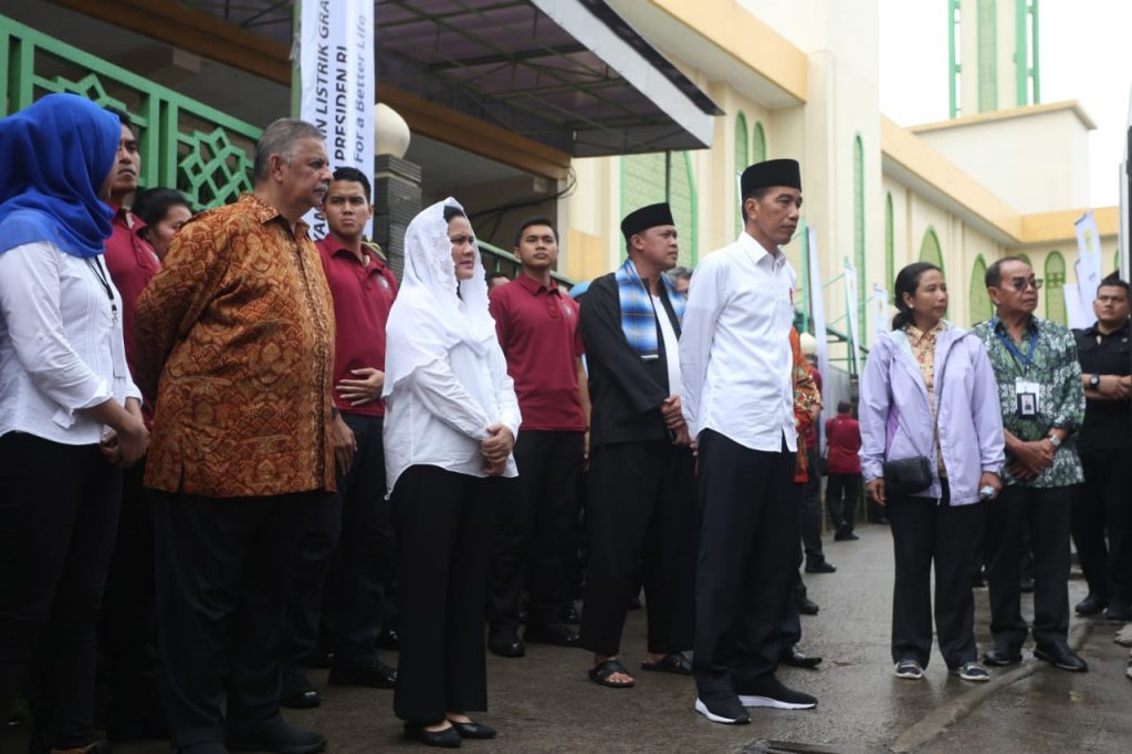 Diserang Isu Hoax, Jokowi Bantah Tuduhan Anti-Islam Diserang Isu Hoax, Jokowi Bantah Tuduhan Anti-Islam