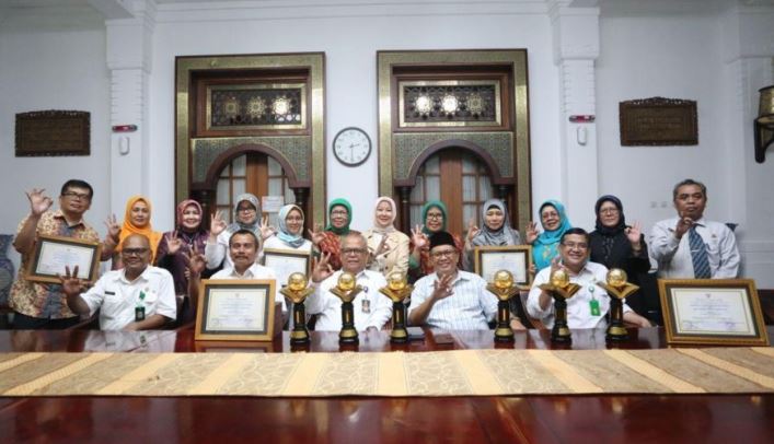 6 Sekolah Dapat Penghargaan Adiwiyata