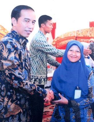 Srikandi Literasi dari Gunung Puntang Sampai ke Istana Srikandi Literasi dari Gunung Puntang Sampai ke Istana
