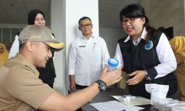 BNN Lakukan Tes Urine Kepada Ratusan ASN