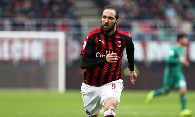 Higuain Mendarat di Chelsea Higuain Mendarat di Chelsea