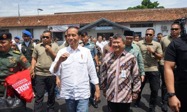 Jokowi Sapa Pelaku UKM Garut