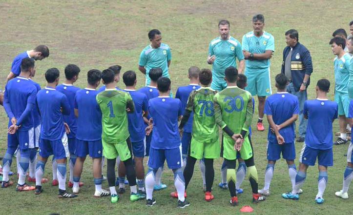 Latihan Kembali Digelar Hari Ini latihan persib bandung