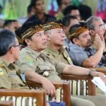 Libatkan Masyarakat dalam Mengentaskan Masalah Lingkungan