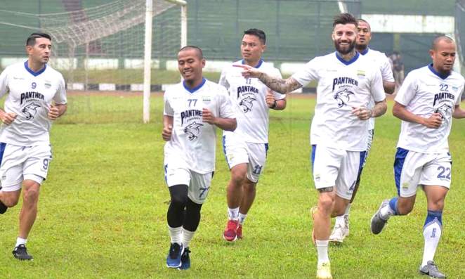 Tiga Pemain Mulai Ikut Berlatih