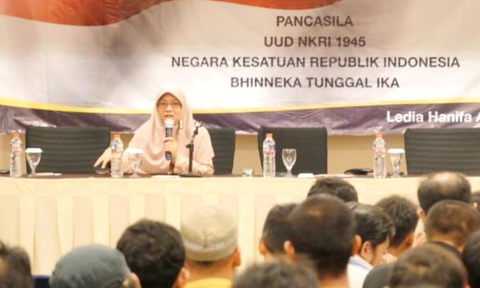 Dorong Generasi Muda Jelejahi Negeri