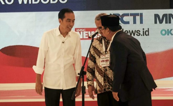 Debat Capres Kedua: Jokowi Unggul Data, Prabowo Negarawan Sejati