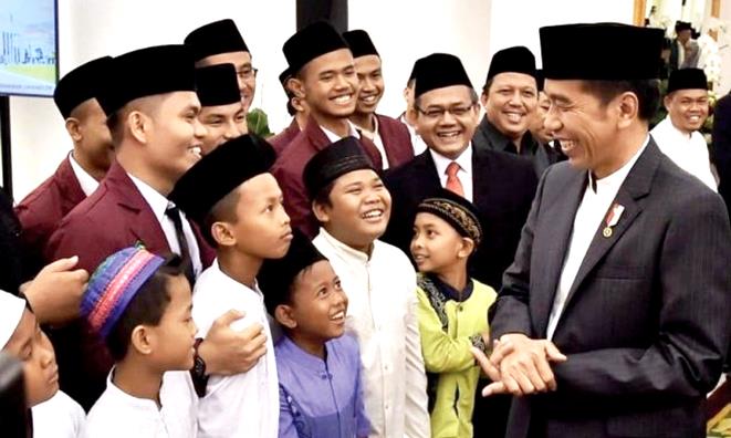 Dihina, Rakyat Tetap Pilih Jokowi