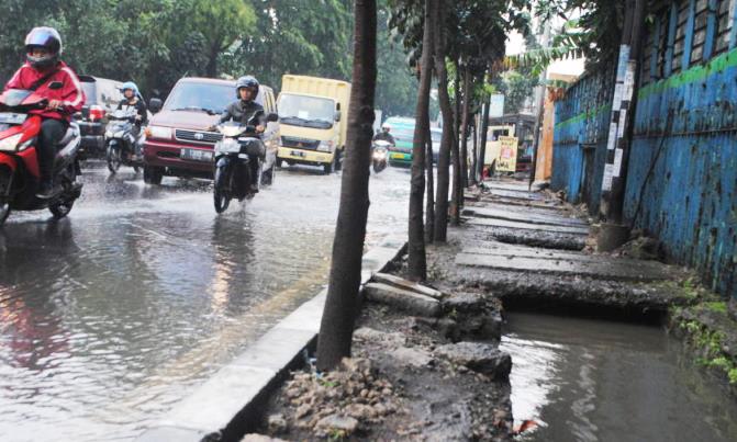 Cek Infrastruktur Pasca Banjir