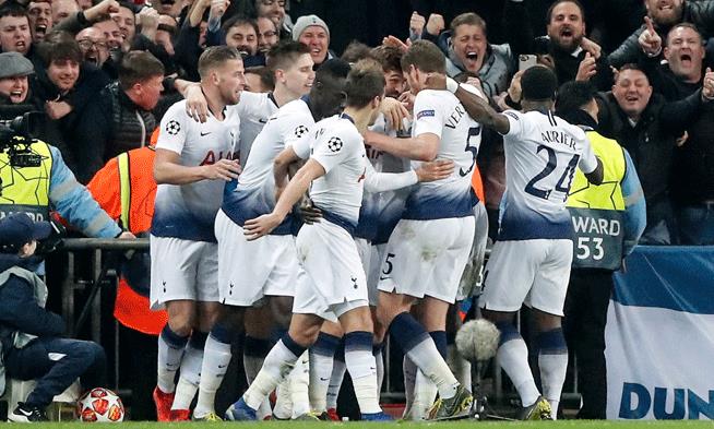 Spurs Pesta Gol di Wembley