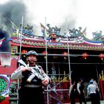 klenteng terbakar