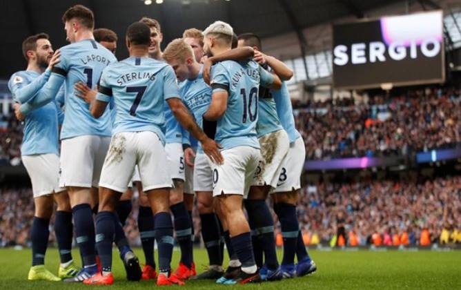 Manchester City Ngamuk, Bantai Chelsea 6-0