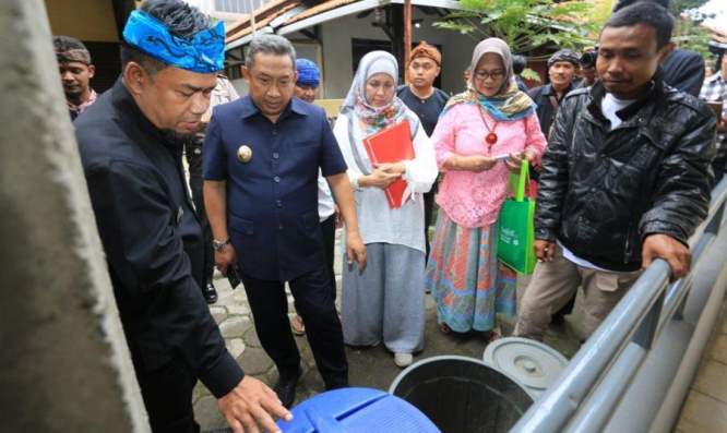 Mengger Jadi Kawasan Bebas Sampah