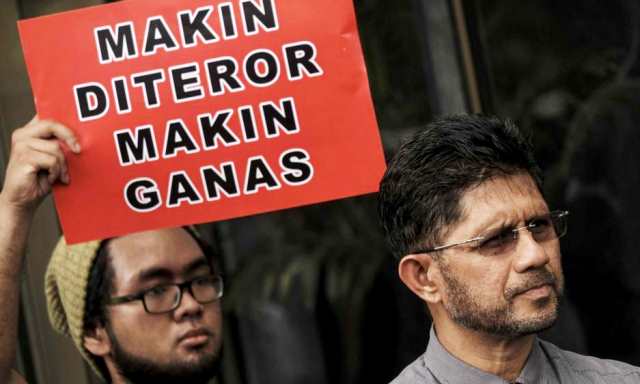 Pegawai KPK Dipersekusi