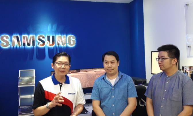 Samsung Luncurkan The Space Monitor di Bandung Samsung Luncurkan The Space Monitor di Bandung