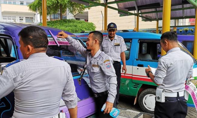 Dishub Siapkan Pembekuan Kepada Angkot Tak Berizin