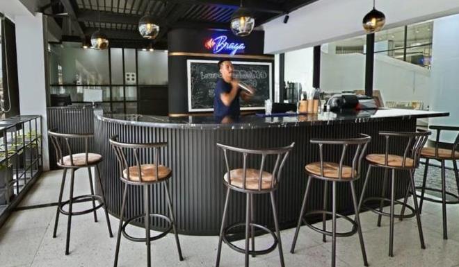 B10 Café Braga Siap Manjakan Makan Siang Pengunjung