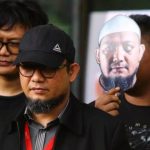 Mata Novel Menangis, Jenderal itu Masih Melenggang Pak!