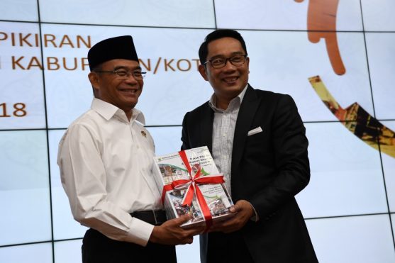 Usulkan Gedung SD Hingga SMA Satu Lokasi