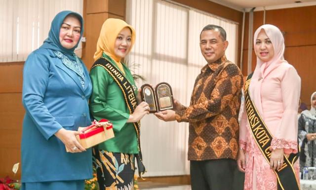 Ibu Jadi Patokan Anak Gemar Membaca