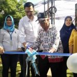 WOM Finance Bantu Warga Bangun Taman