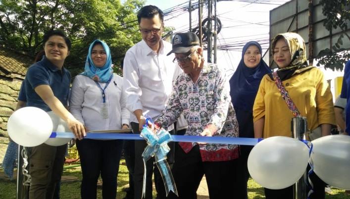 WOM Finance Bantu Warga Bangun Taman