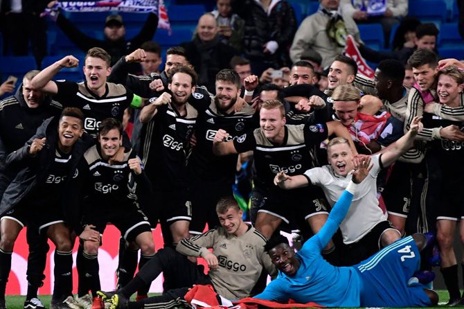 Real Madrid Disingkirkan Ajax dari Babak 16 Besar Liga Champions